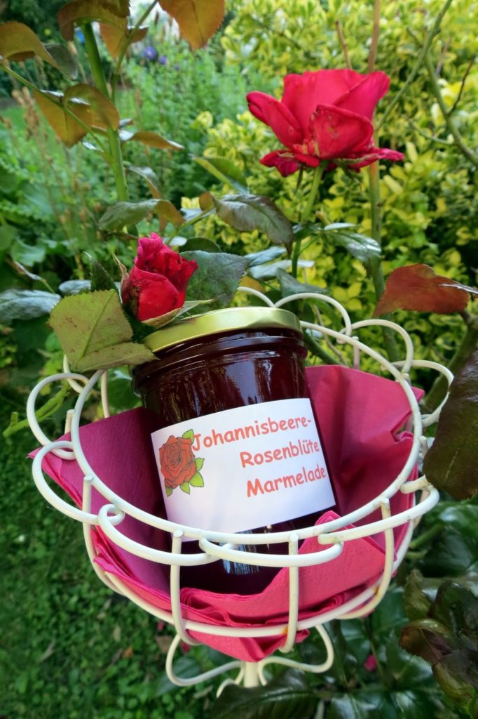 Johannisbeere-Rosenblüten-Marmelade