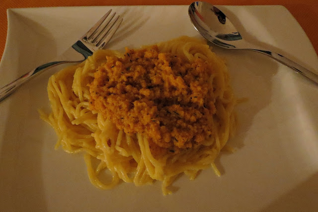 Spaghetti mit Möhrenpesto