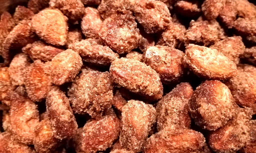 Vegane Weihnachtsleckereien - Gebrannte Mandeln mit Zimt ...